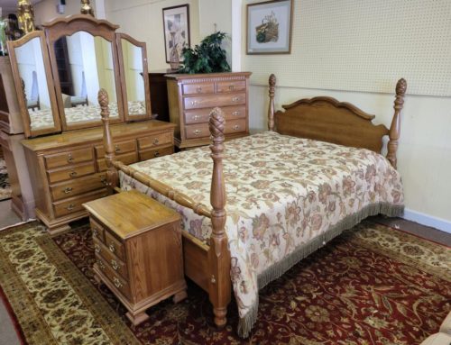 Kincaid Queen Size Bedroom Set