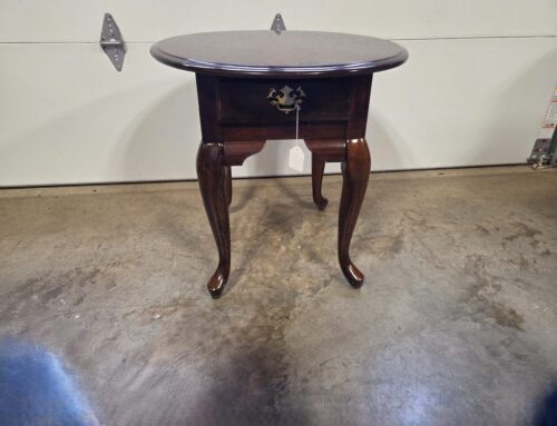 Queen Anne Style Solid Wood Round Side Table with Drawer